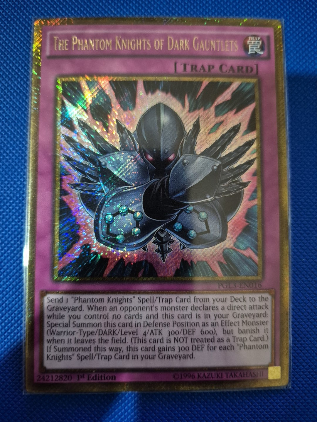 Yu-Gi-Oh The Phantom Knights Of Dark Gauntlets PGL3-EN016 1st Ed. Gold Secret NM