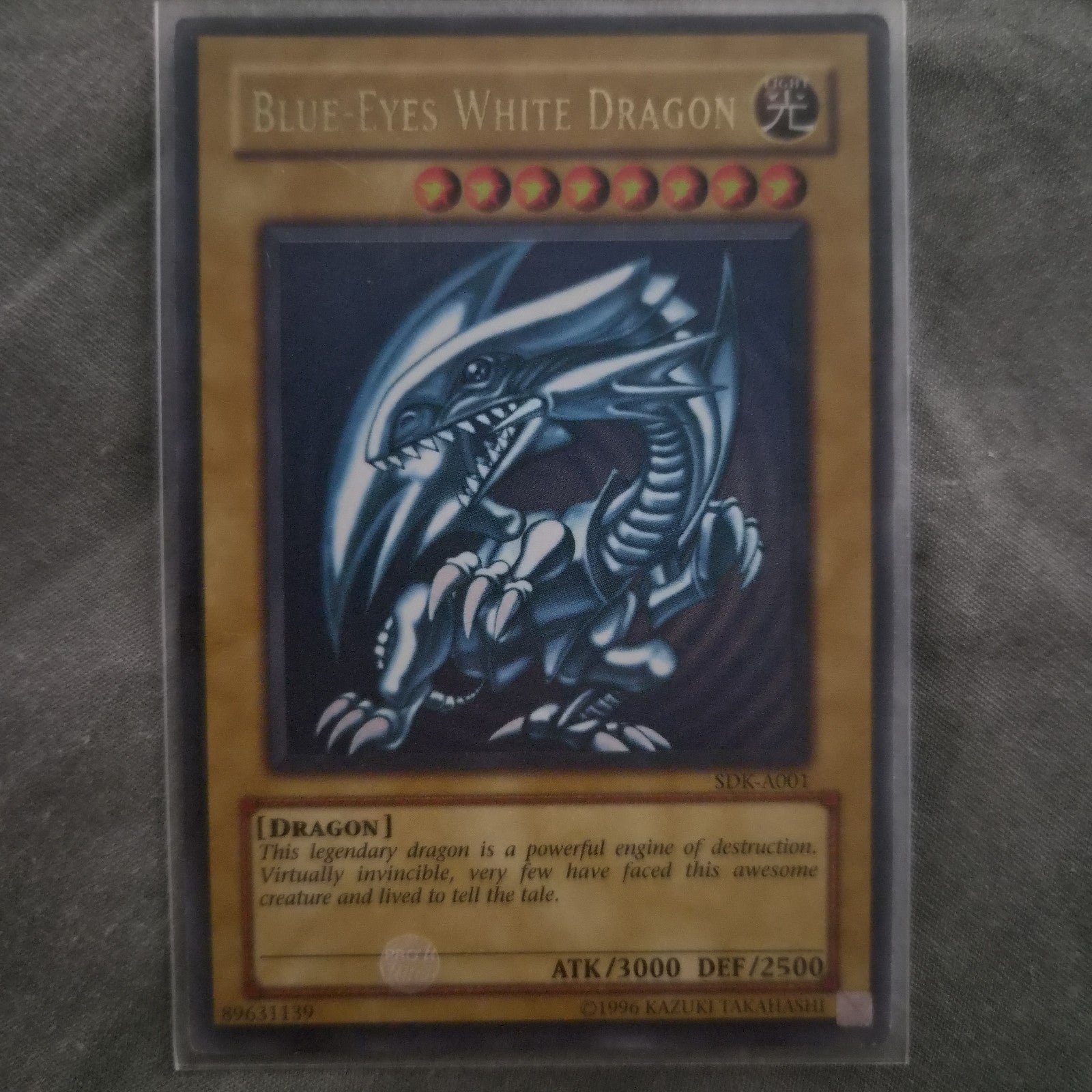 Yugioh - Blue-Eyes White Dragon SDK-A001 Ultra Rare 1st Edition