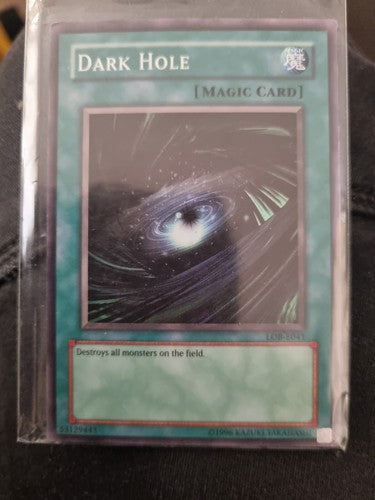 Yugioh - Dark Hole - LOB-E041 - Super Rare - Unlimited - Legend Of Blue Eyes 