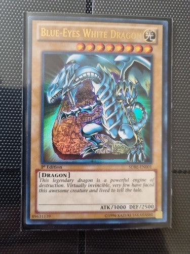 Yugioh Blue-Eyes White Dragon SDBE EN001 Ultra Rare 1st ED